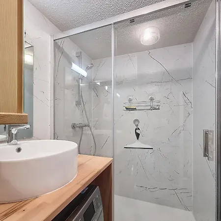 Duplex 2 Pieces Avec Balcon Et Wifi Face Au Mont Blanc - Fr-1-560-165 * コンブルー